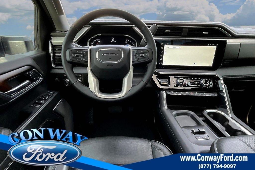 GMC Sierra 3500HD Denali Crew Cab 4WD 2024