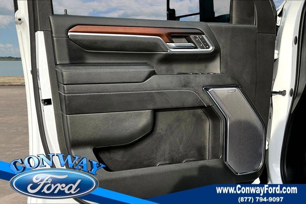 GMC Sierra 3500HD Denali Crew Cab 4WD 2024