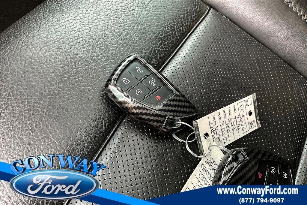 GMC Sierra 3500HD Denali Crew Cab 4WD 2024