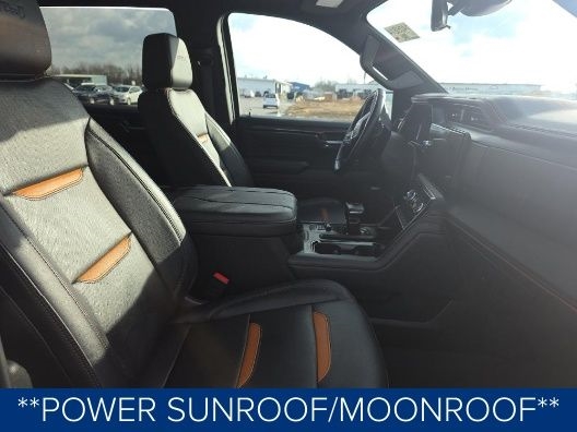 GMC Sierra 1500 AT4 Crew Cab 4WD 2025