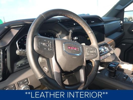 GMC Sierra 1500 AT4 Crew Cab 4WD 2025