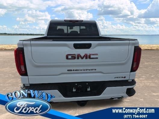 GMC Sierra 1500 AT4 Crew Cab 4WD 2025