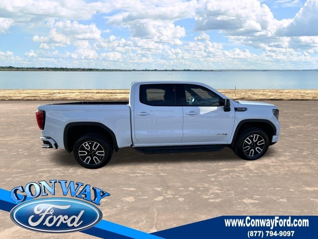 GMC Sierra 1500 AT4 Crew Cab 4WD 2025