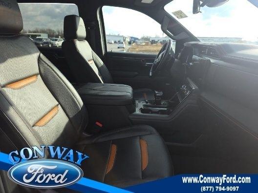 GMC Sierra 1500 AT4 Crew Cab 4WD 2025