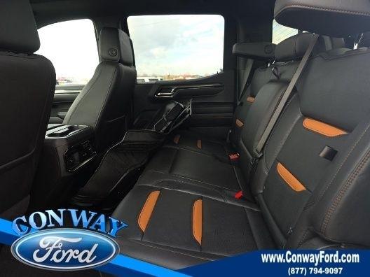 GMC Sierra 1500 AT4 Crew Cab 4WD 2025