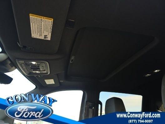 GMC Sierra 1500 AT4 Crew Cab 4WD 2025