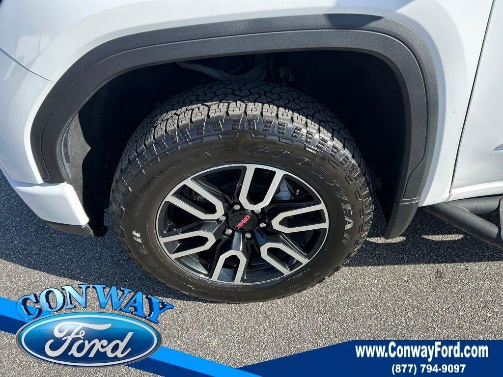 GMC Sierra 1500 AT4 Crew Cab 4WD 2025