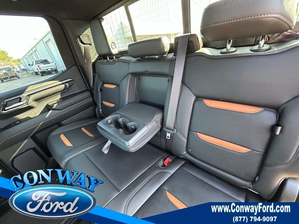 GMC Sierra 1500 AT4 Crew Cab 4WD 2025