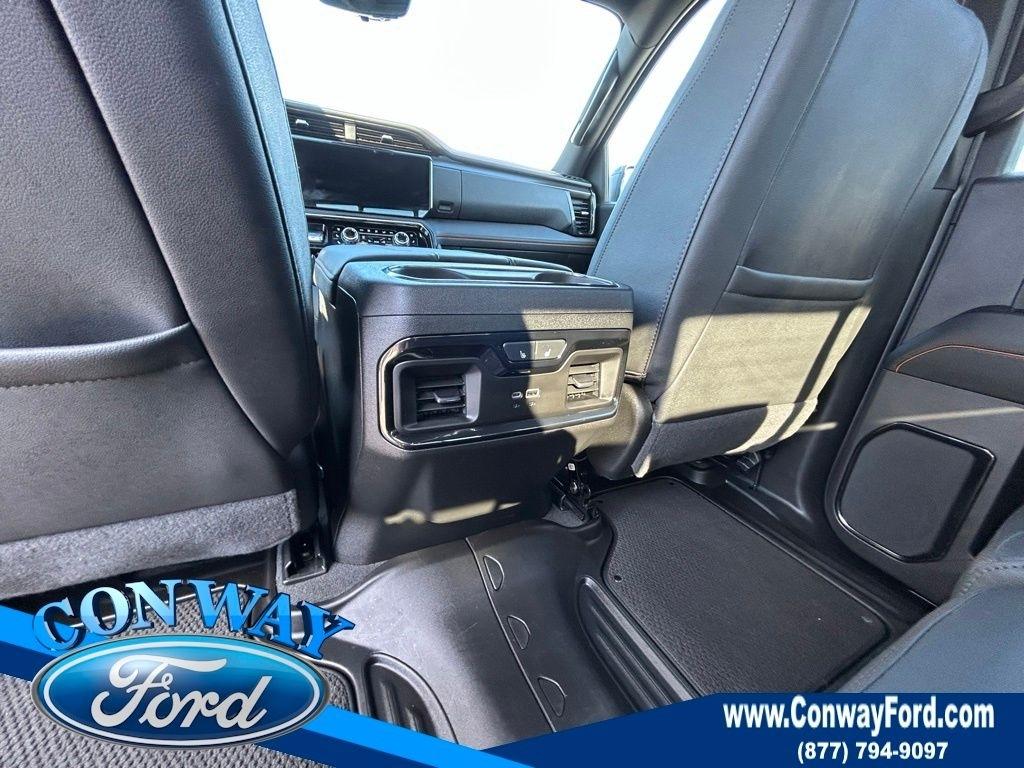 GMC Sierra 1500 AT4 Crew Cab 4WD 2025