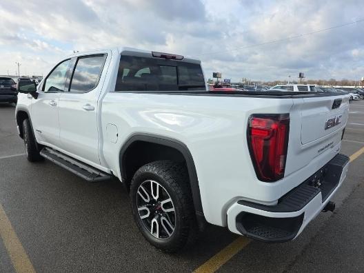 GMC Sierra 1500 AT4 Crew Cab 4WD 2025