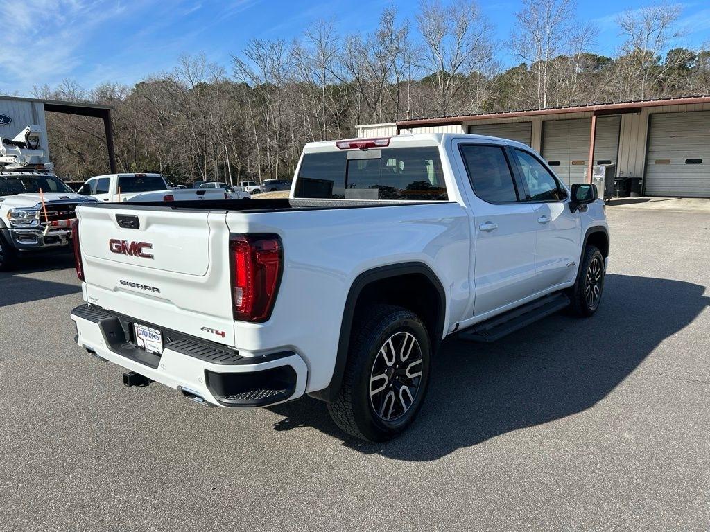 GMC Sierra 1500 AT4 Crew Cab 4WD 2025