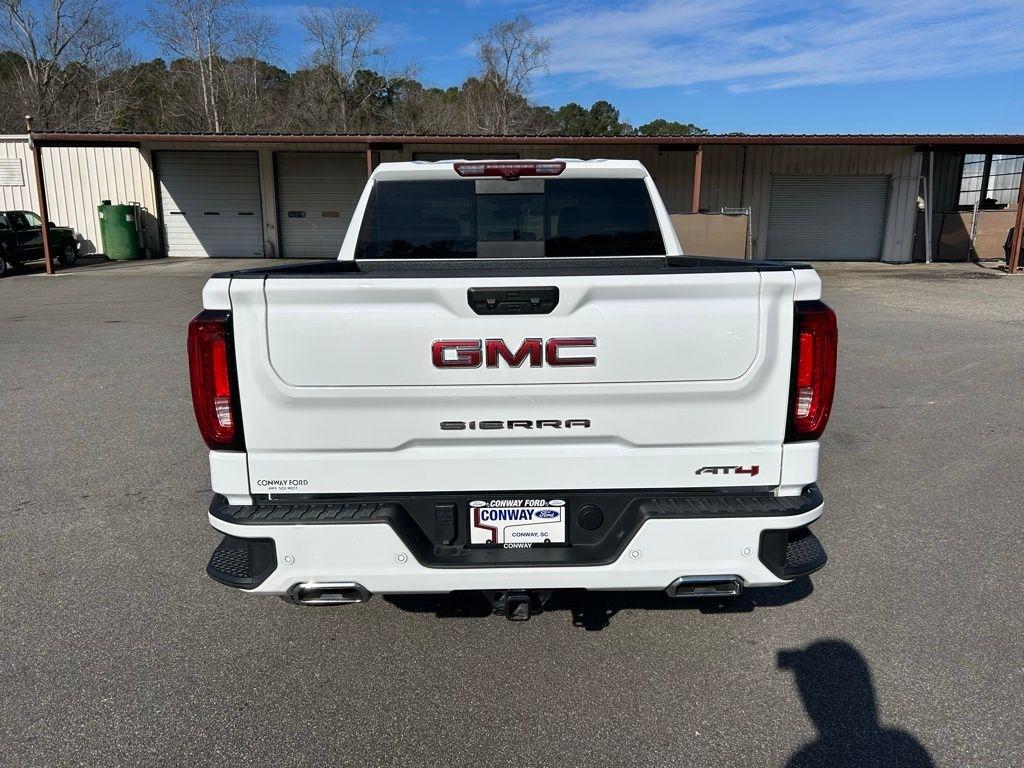 GMC Sierra 1500 AT4 Crew Cab 4WD 2025