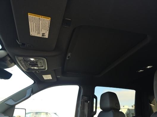 GMC Sierra 1500 AT4 Crew Cab 4WD 2025