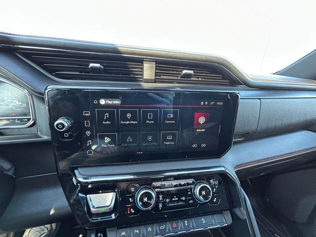 GMC Sierra 1500 AT4 Crew Cab 4WD 2025