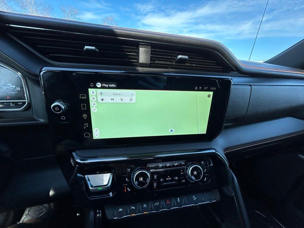 GMC Sierra 1500 AT4 Crew Cab 4WD 2025