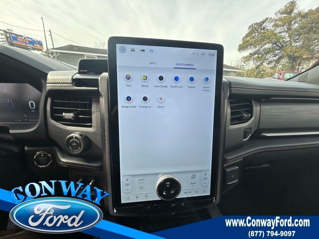 Ford Expedition MAX Platinum 4WD 2024