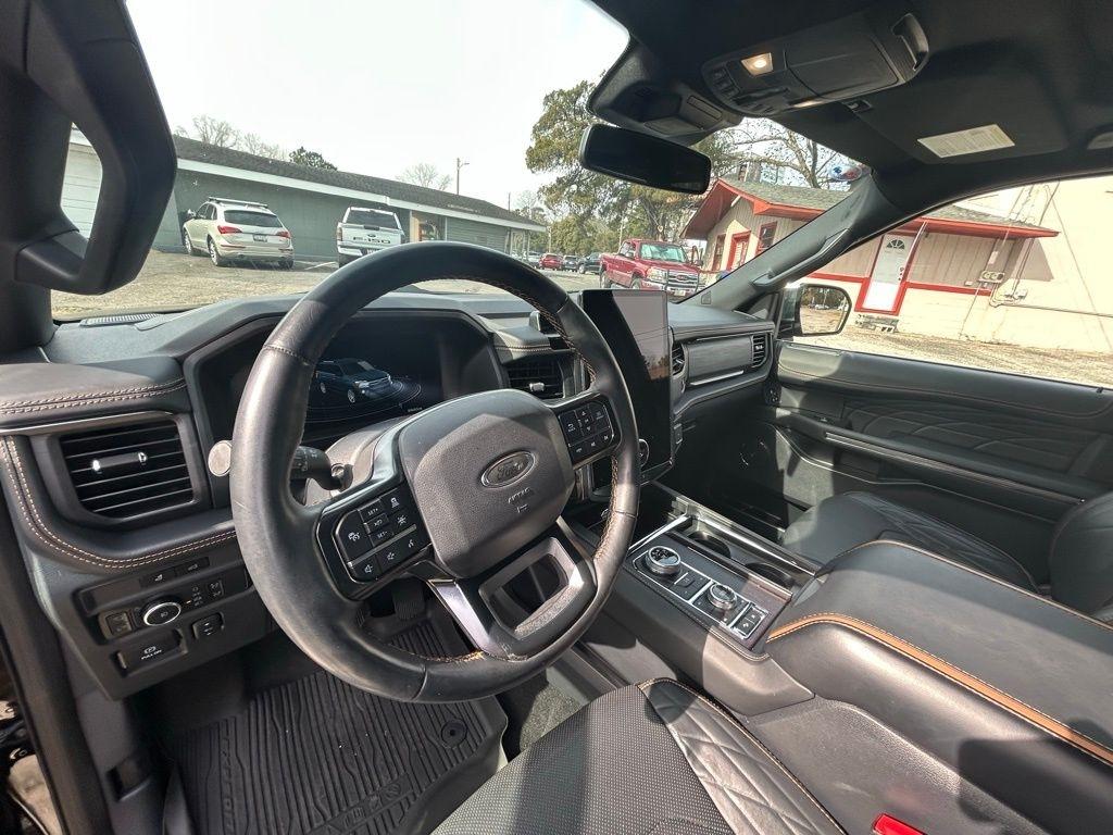 Ford Expedition MAX Platinum 4WD 2024