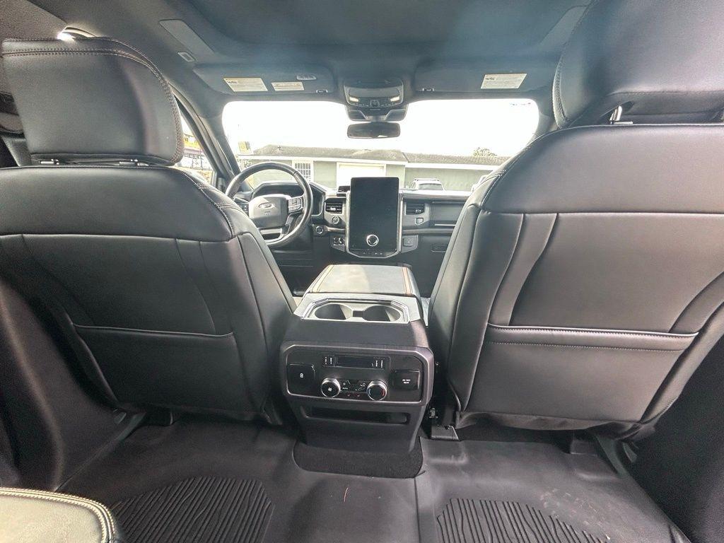 Ford Expedition MAX Platinum 4WD 2024