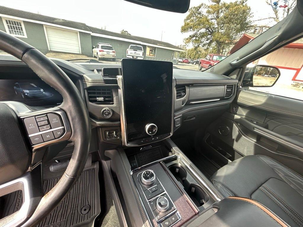 Ford Expedition MAX Platinum 4WD 2024