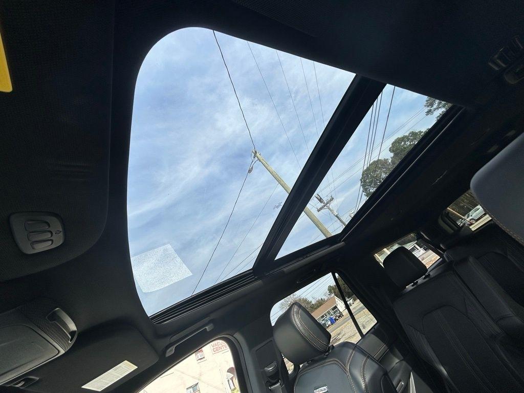 Ford Expedition MAX Platinum 4WD 2024