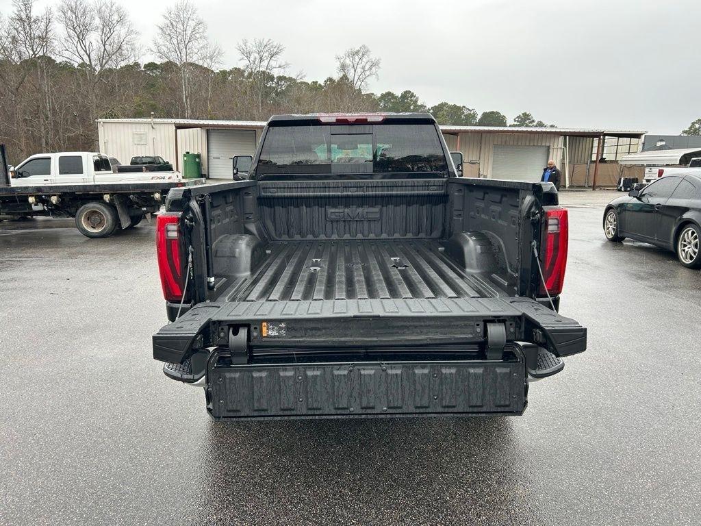 GMC Sierra 2500HD SLT Crew Cab 2WD 2025