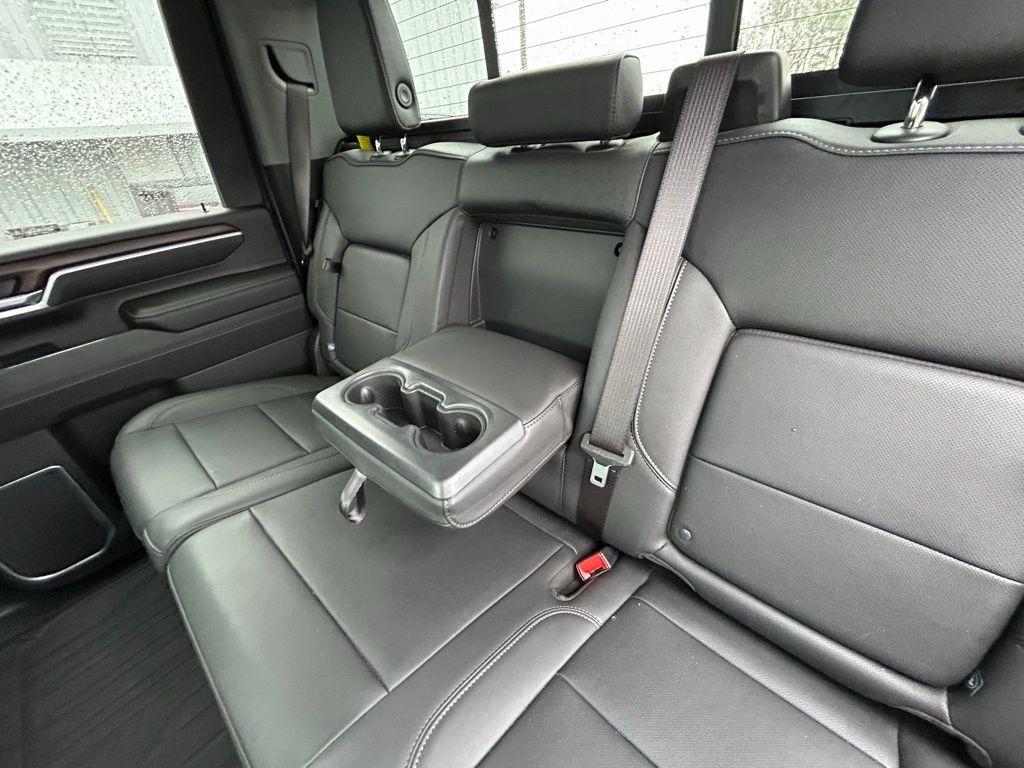 GMC Sierra 2500HD SLT Crew Cab 2WD 2025