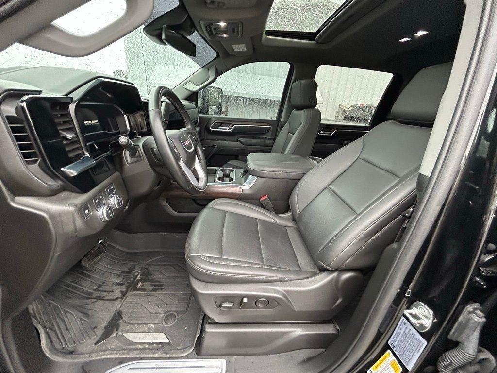 GMC Sierra 2500HD SLT Crew Cab 2WD 2025