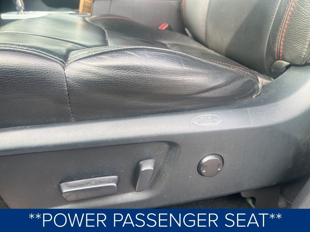 Toyota Tundra SR5 5.7L V8 Double Cab 4WD 2017