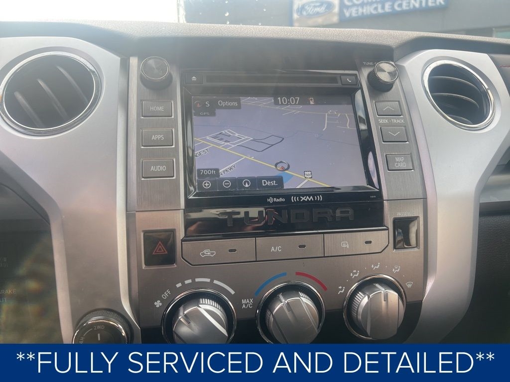 Toyota Tundra SR5 5.7L V8 Double Cab 4WD 2017