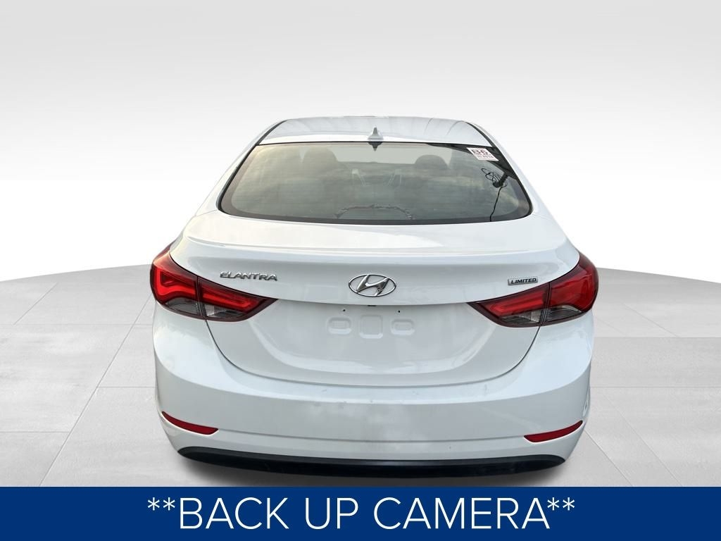 Hyundai Elantra SE 6AT 2016