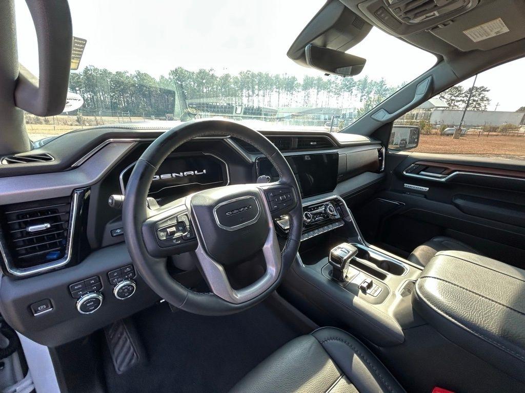 GMC Sierra 1500 Denali Crew Cab Short Box 4WD 2023