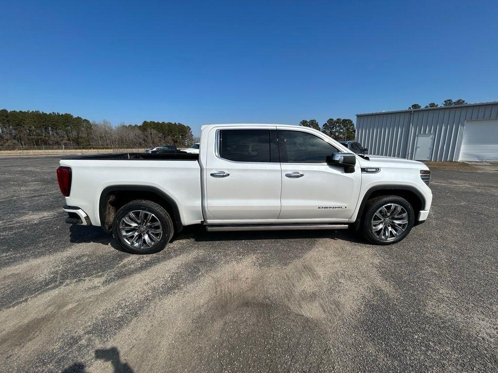GMC Sierra 1500 Denali Crew Cab Short Box 4WD 2023