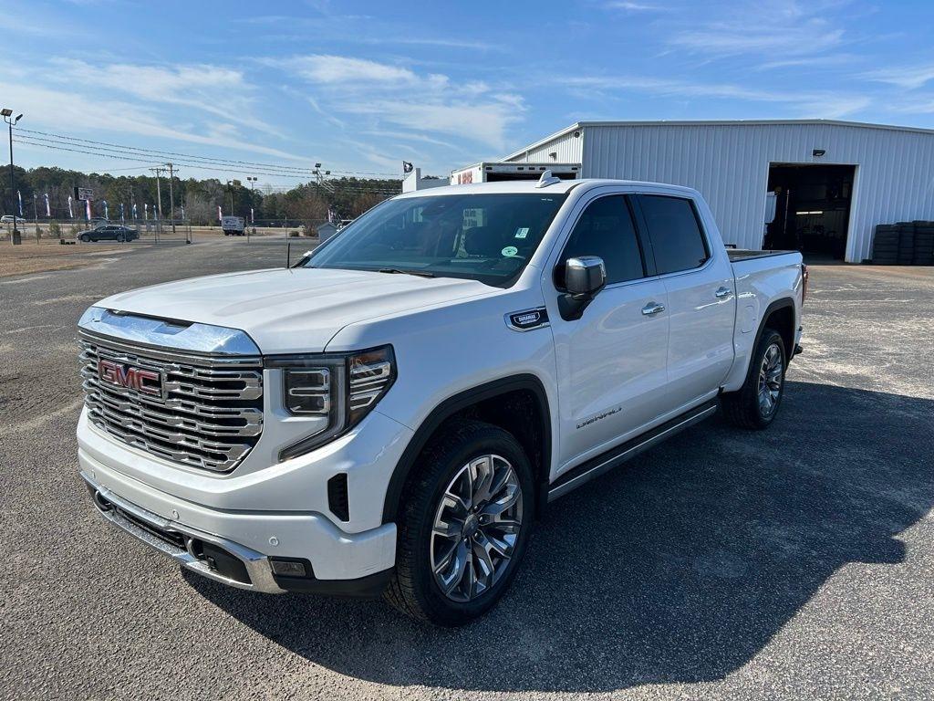 GMC Sierra 1500 Denali Crew Cab Short Box 4WD 2023