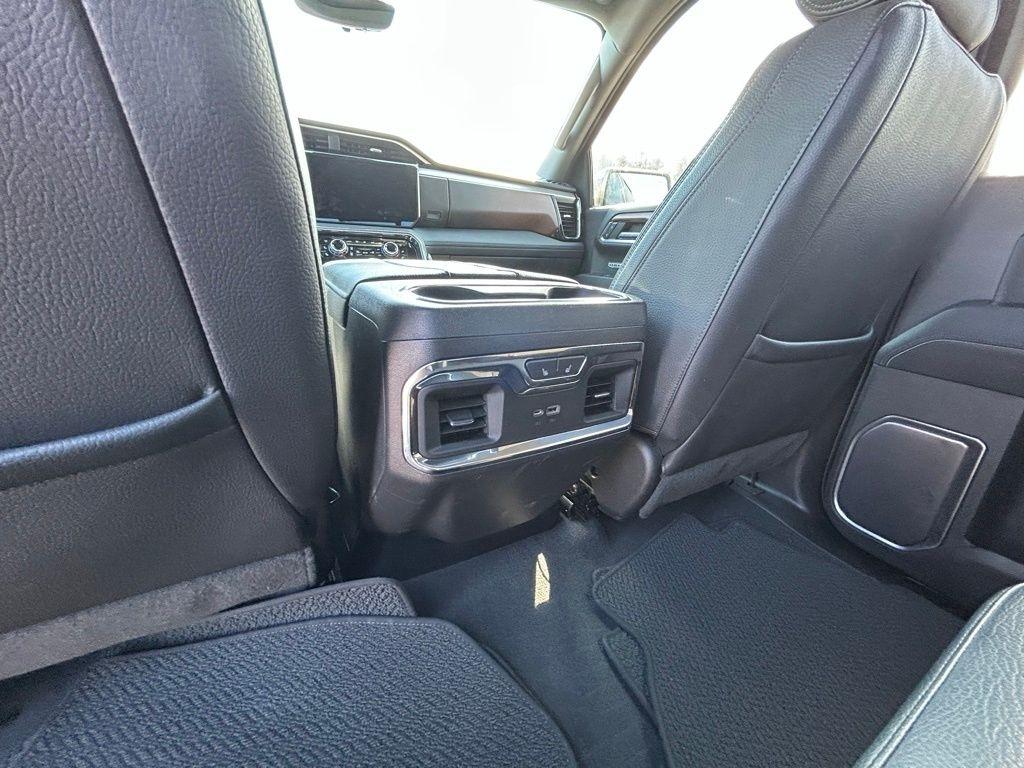 GMC Sierra 1500 Denali Crew Cab Short Box 4WD 2023