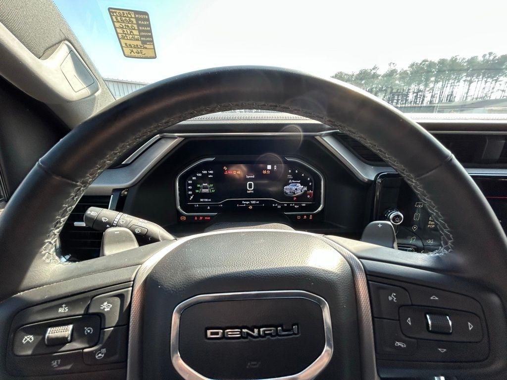 GMC Sierra 1500 Denali Crew Cab Short Box 4WD 2023