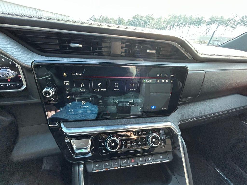 GMC Sierra 1500 Denali Crew Cab Short Box 4WD 2023