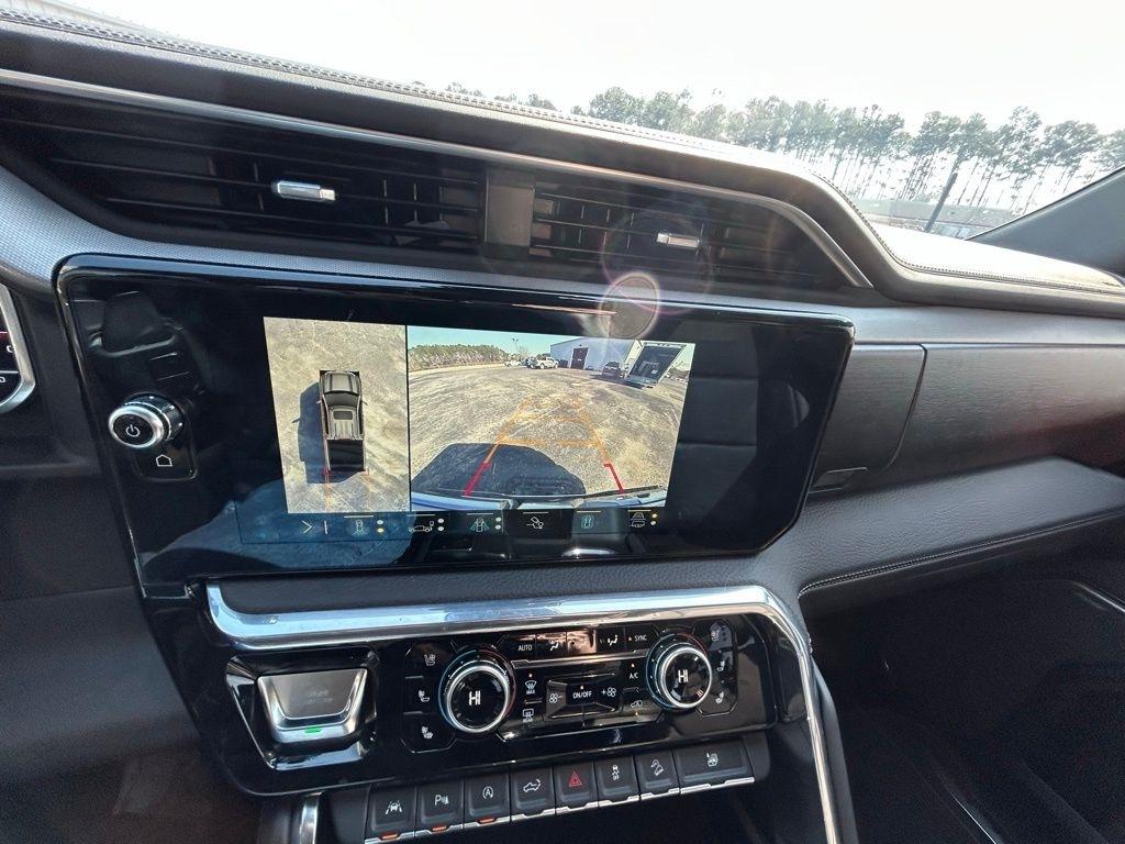 GMC Sierra 1500 Denali Crew Cab Short Box 4WD 2023