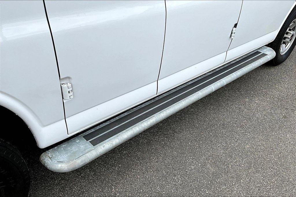 GMC Savana G2500 Cargo 2024