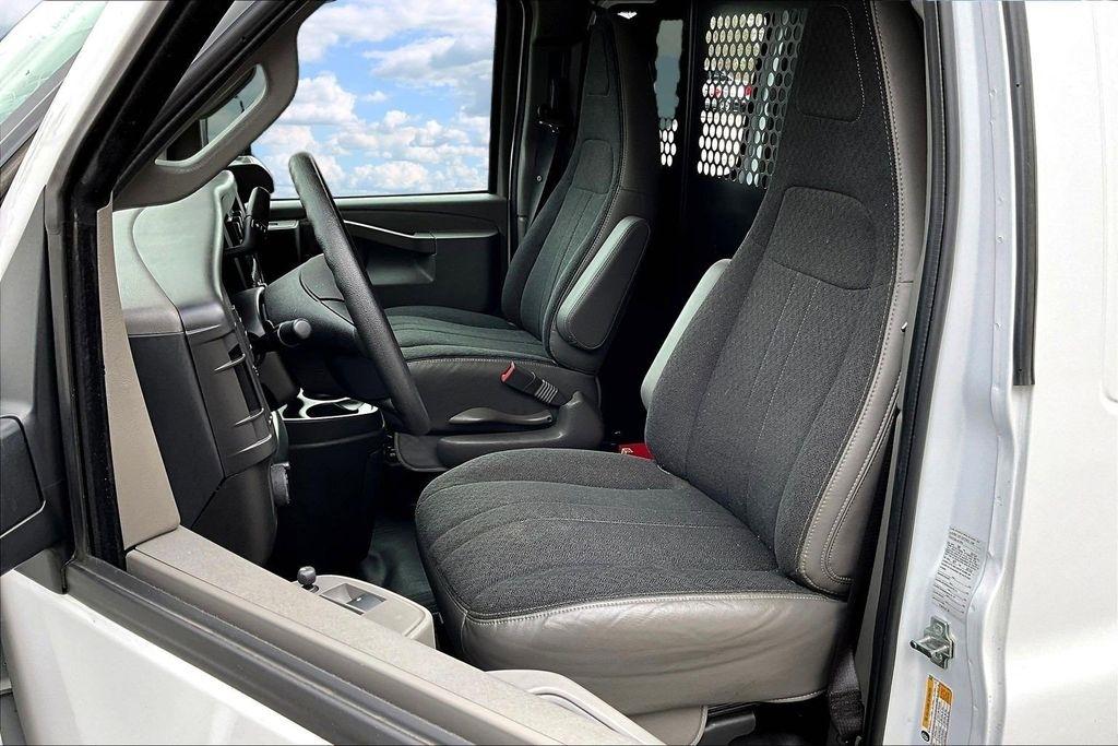 GMC Savana G2500 Cargo 2024