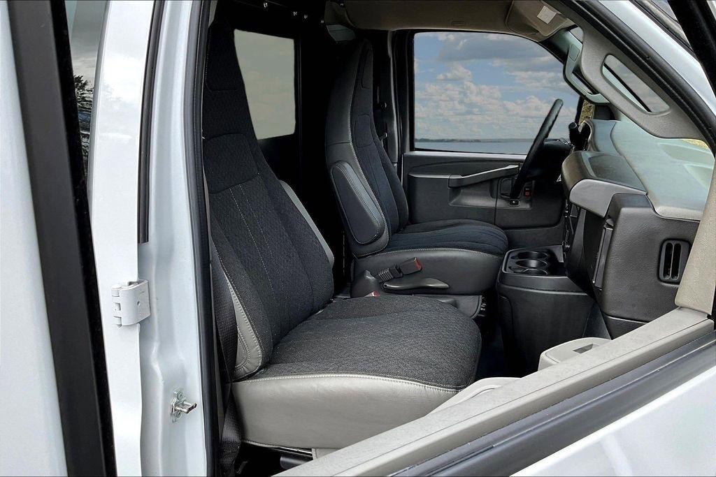 GMC Savana G2500 Cargo 2024