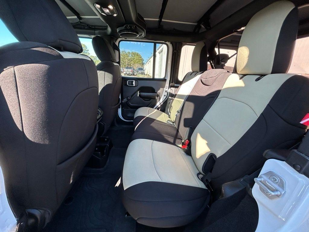 Jeep Wrangler Unlimited Sport 2023