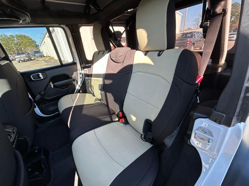 Jeep Wrangler Unlimited Sport 2023