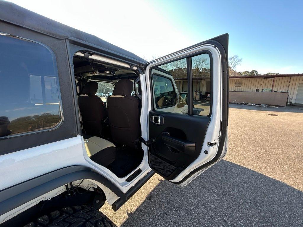 Jeep Wrangler Unlimited Sport 2023