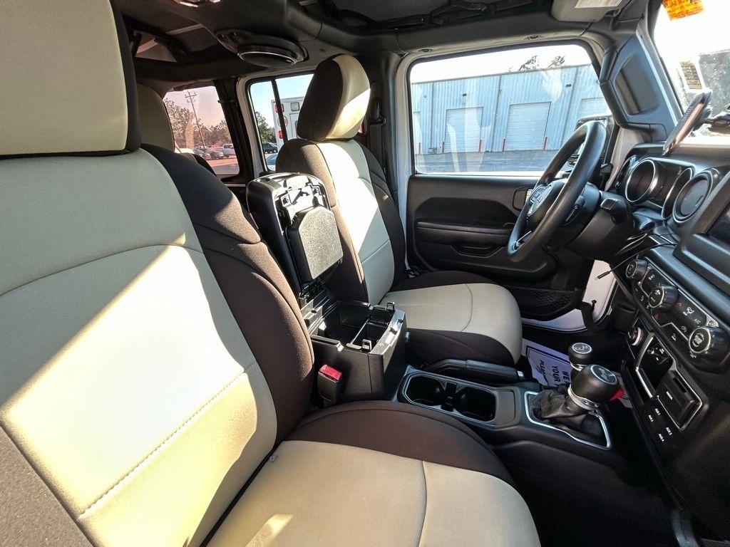 Jeep Wrangler Unlimited Sport 2023