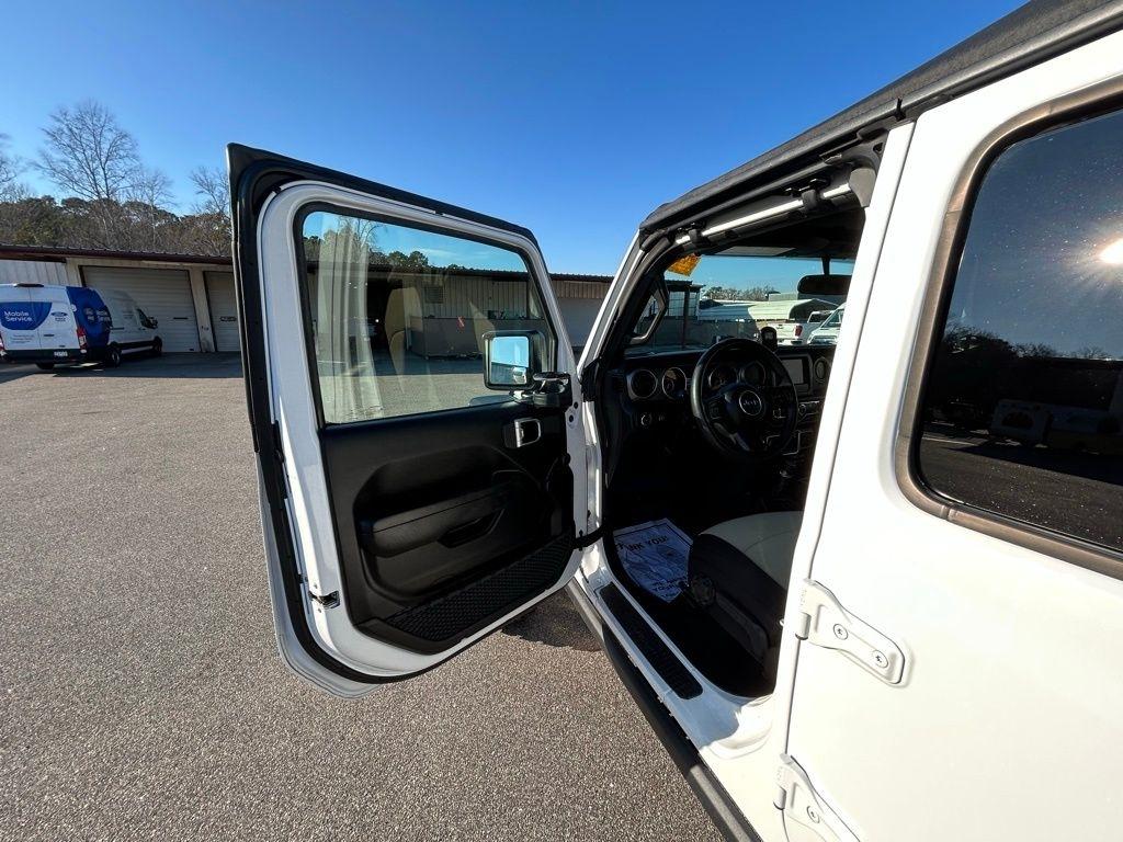 Jeep Wrangler Unlimited Sport 2023