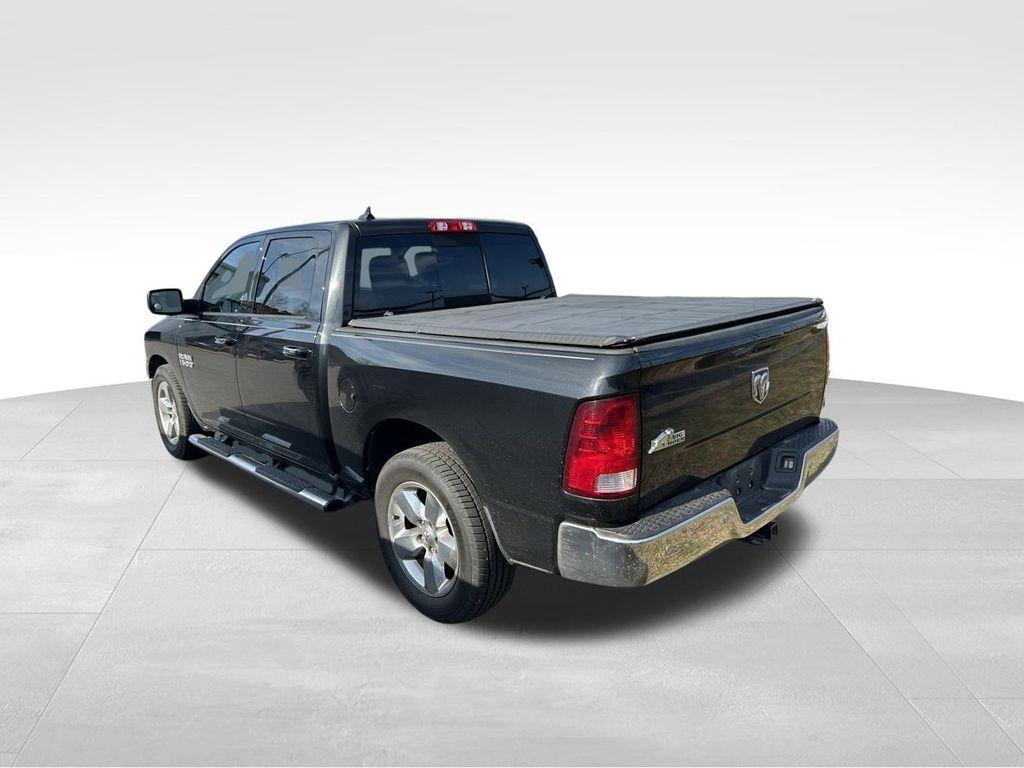 RAM 1500 SLT Crew Cab SWB 2WD 2017