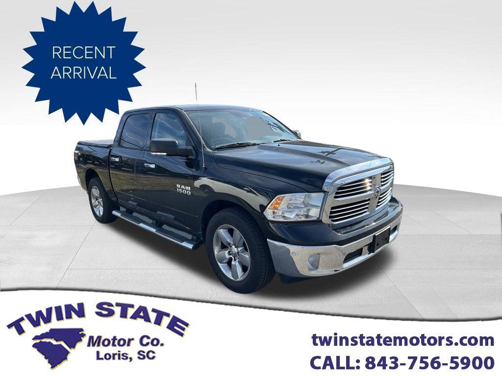 2017 RAM 1500 SLT Crew Cab SWB 2WD