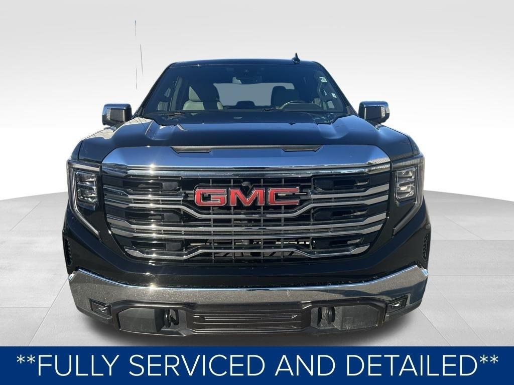 GMC Sierra 1500 SLT Crew Cab 4WD 2025