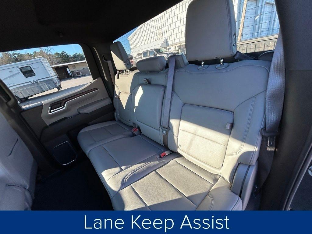 GMC Sierra 1500 SLT Crew Cab 4WD 2025