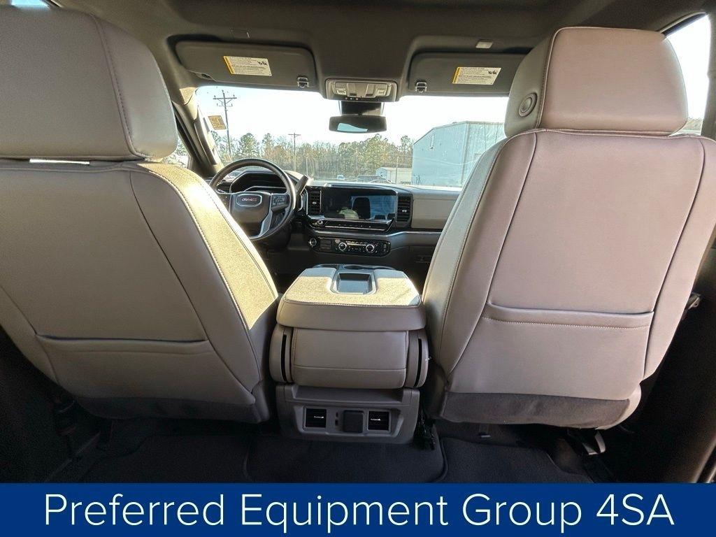 GMC Sierra 1500 SLT Crew Cab 4WD 2025